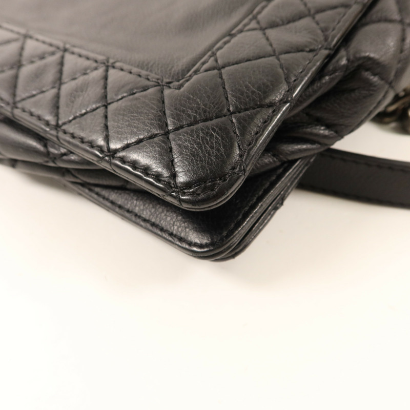 CHANEL 牛皮皮革Boy 28銀扣鏈帶肩背袋-13