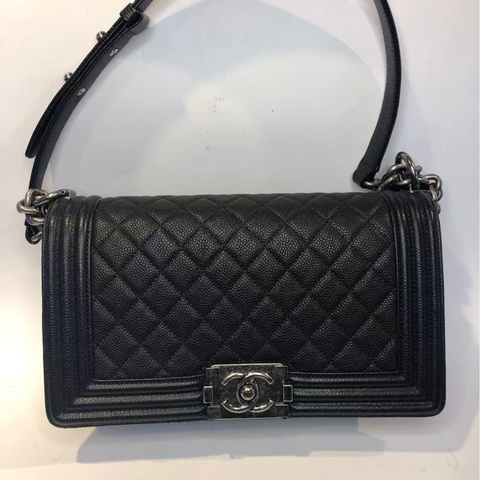 香奈儿（Chanel）Boy Chanel 中号单肩斜挎包