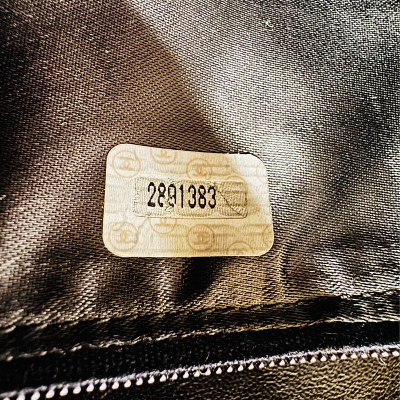 Chanel黑金菱格單肩包荔枝紋牛皮+金色雙C扣-19