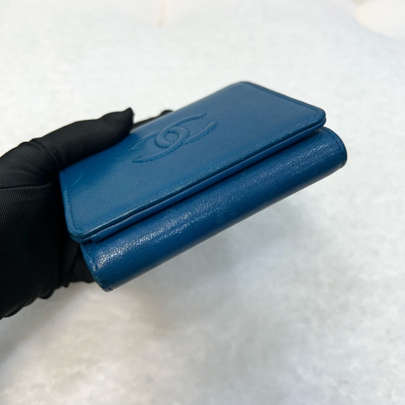 香奈兒短夾CHANEL藍綠色牛皮衍縫雙C金釦三折短夾-9