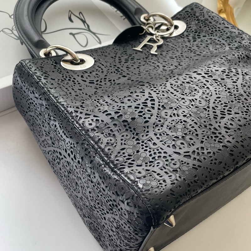 ▪️富貴選物FUGUEI▪️DIOR 黑蕾絲皮革雕花秀款 黛妃包LaDY DIOR 銀扣-3