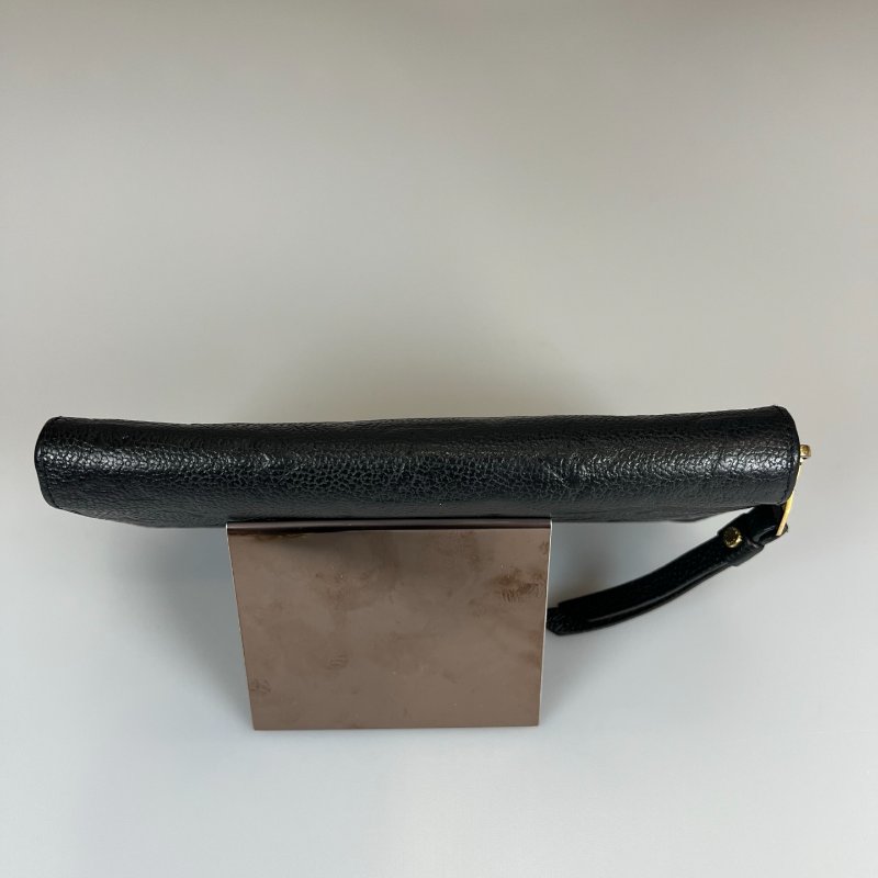 LV M61864  黑壓紋ㄇ拉長夾-4