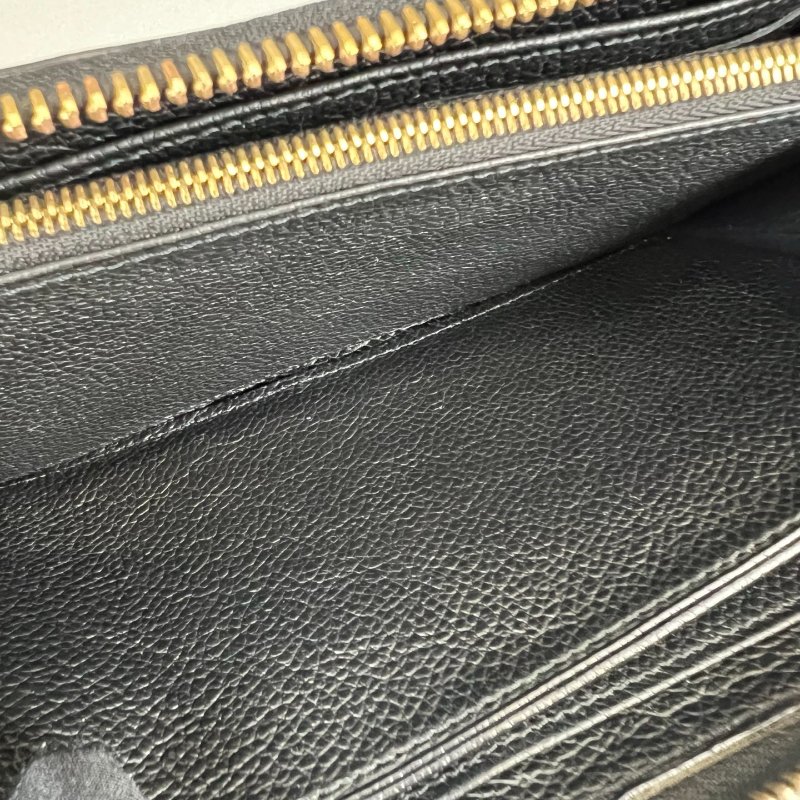 LV M61864  黑壓紋ㄇ拉長夾-9
