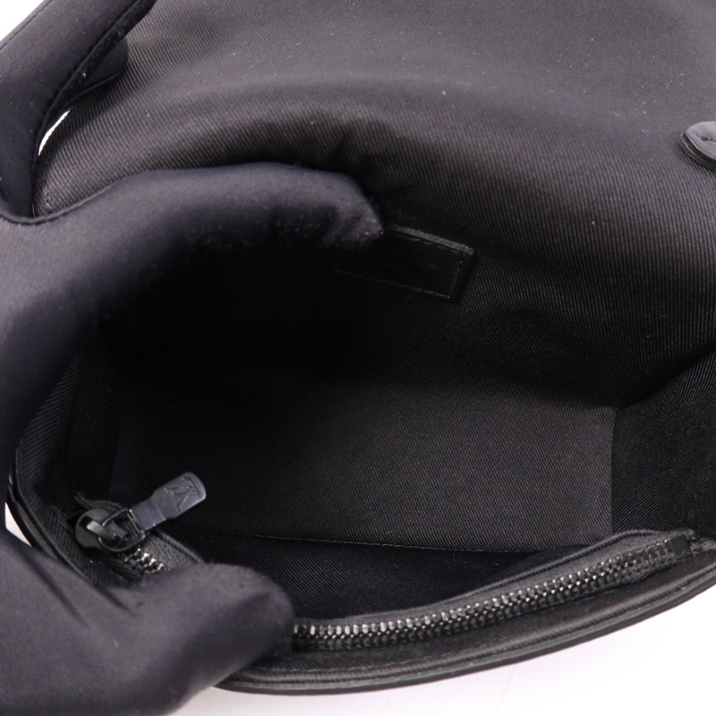 LOUIS VUITTON Monogram Eclipse Steamer Wearable Wallet肩背袋-11