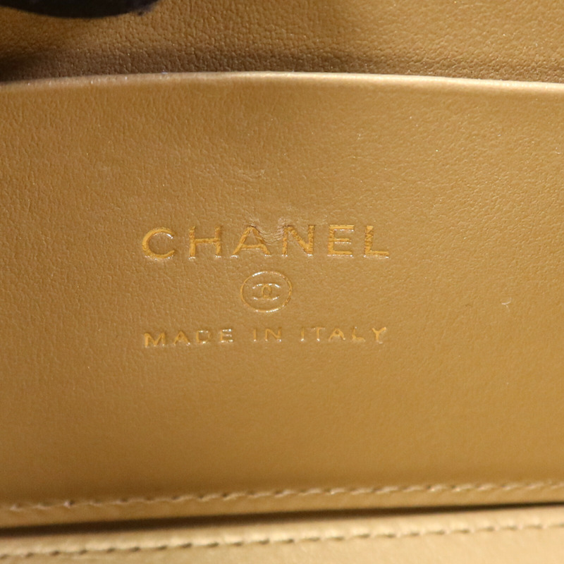 CHANEL 羊皮皮革Vanity Case金扣鏈帶肩背袋-5