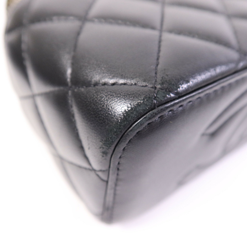 CHANEL 羊皮皮革Vanity Case金扣鏈帶肩背袋-11