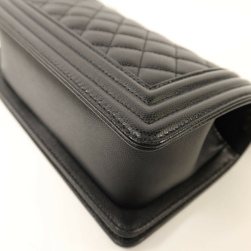 CHANEL 牛皮皮革Boy 20銀扣鏈帶肩背袋-13