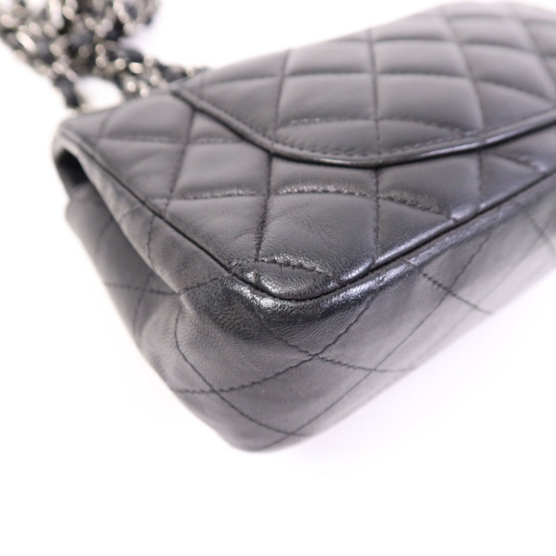 CHANEL 羊皮皮革Mini Classic 20銀扣鏈帶肩背袋-7