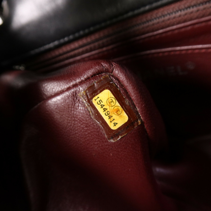 CHANEL 羊皮皮革Mini Classic 20銀扣鏈帶肩背袋-13