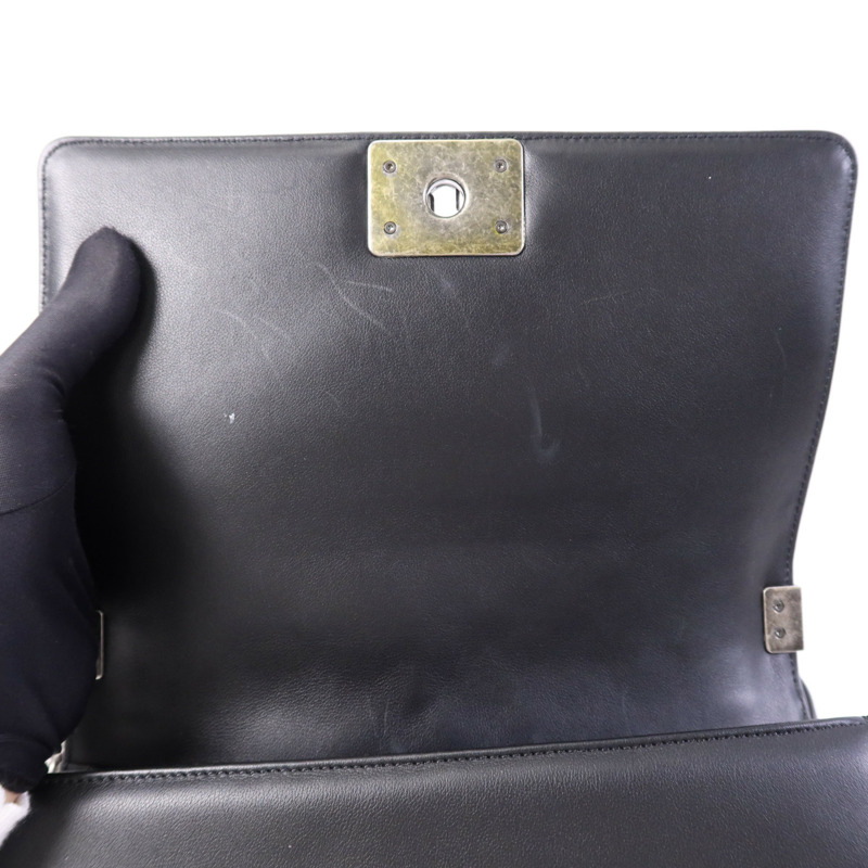 CHANEL 羊皮皮革Boy 25銀扣肩背袋-10