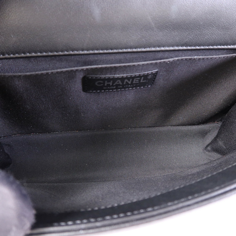 CHANEL 羊皮皮革Boy 25銀扣肩背袋-11