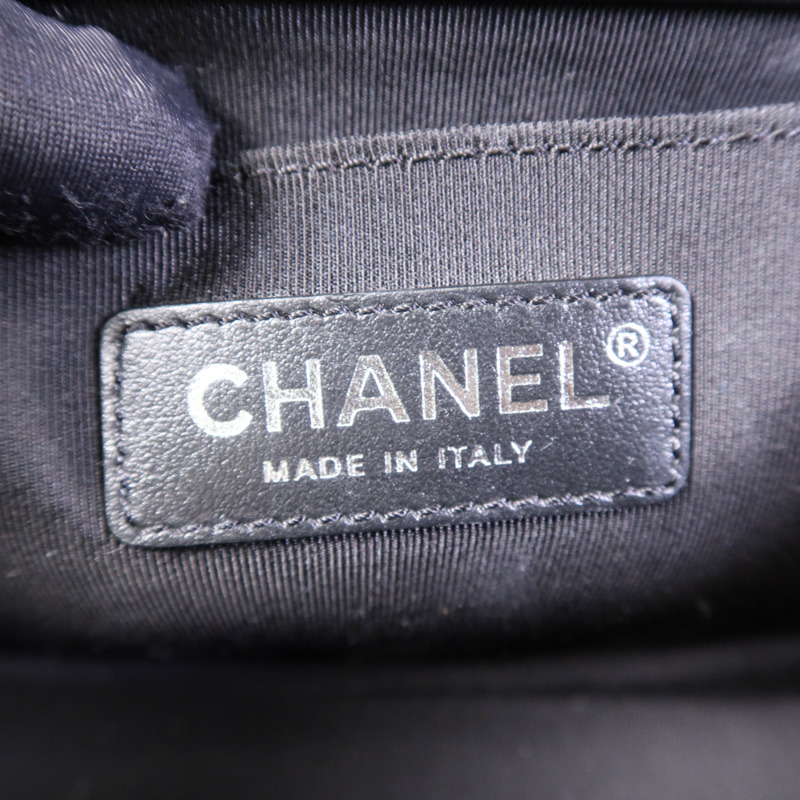 CHANEL 羊皮皮革Boy 25銀扣肩背袋-12