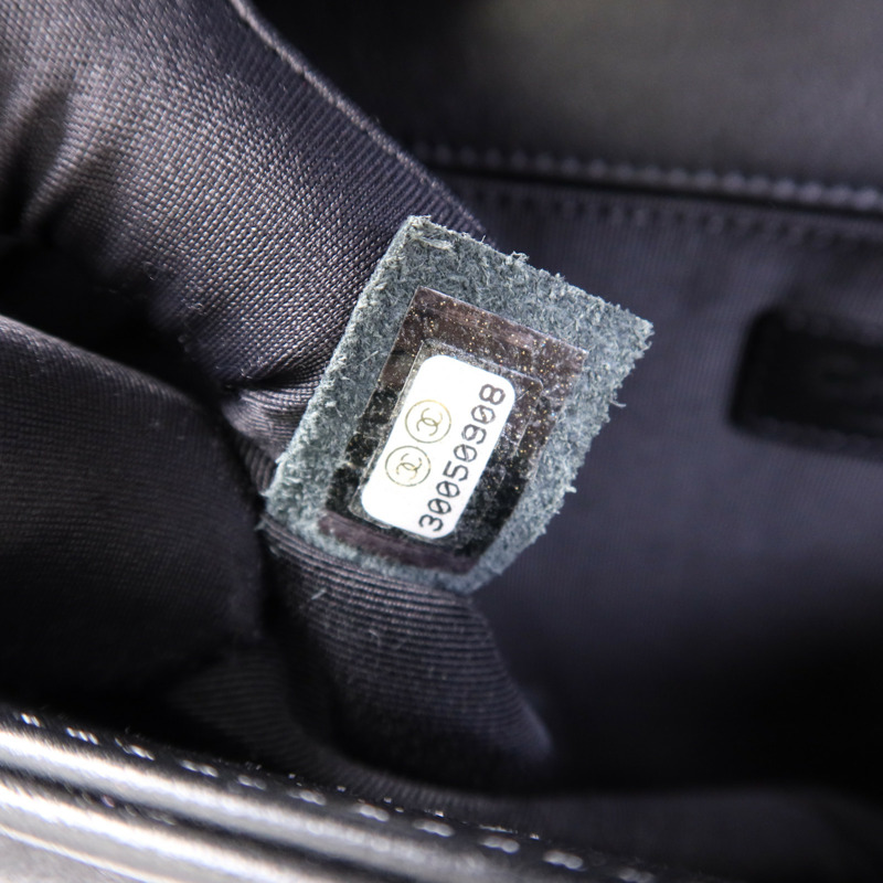 CHANEL 羊皮皮革Boy 25銀扣肩背袋-13