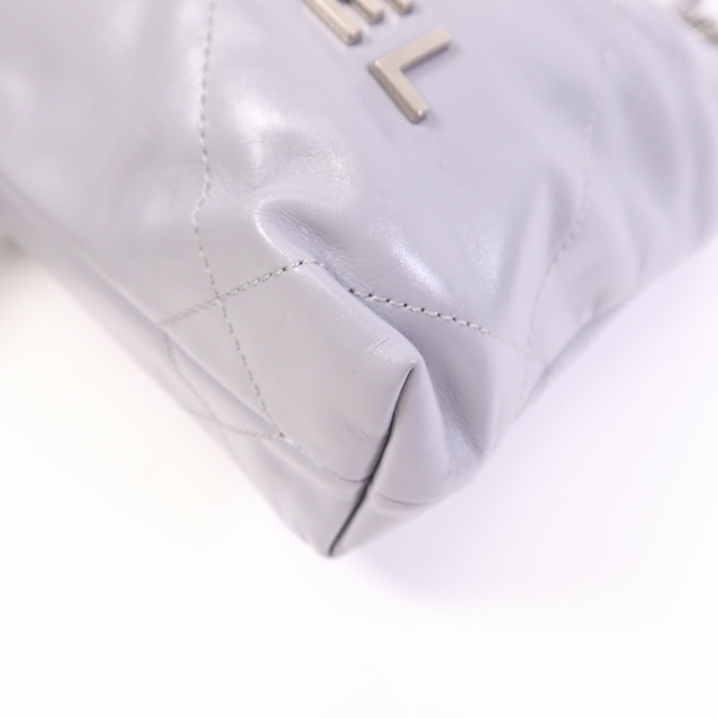 CHANEL 牛皮皮革C22 Mini金扣手挽肩背兩用袋-4