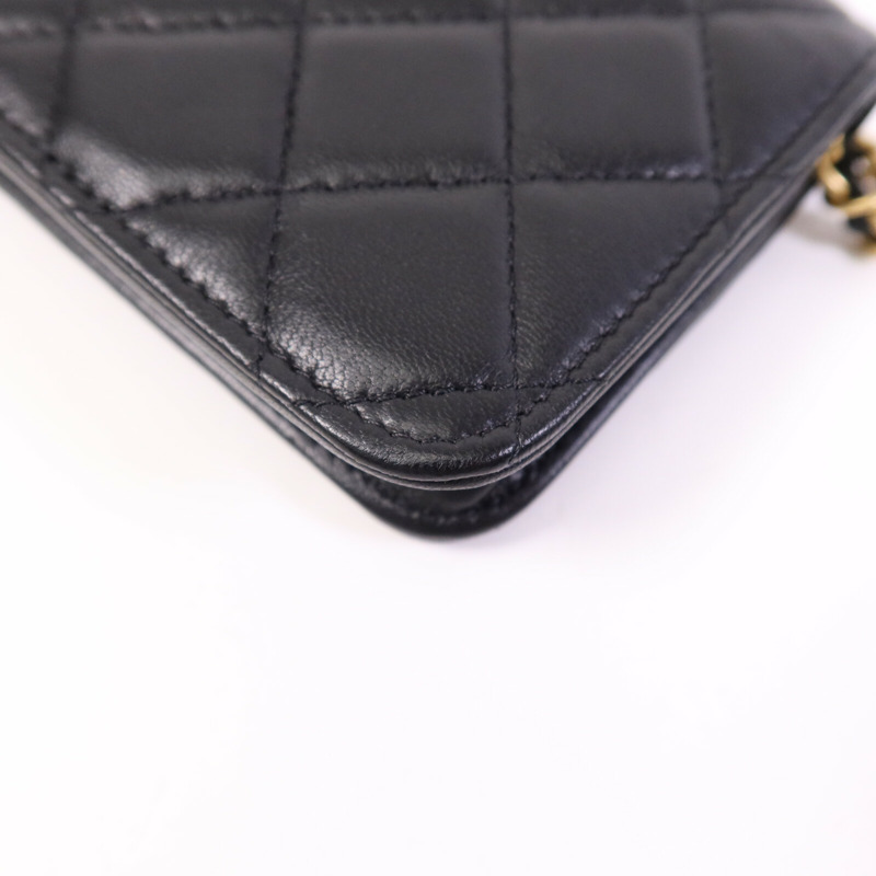 CHANEL 羊皮皮革WOC Wallet On Chain金扣鏈帶肩背袋-6