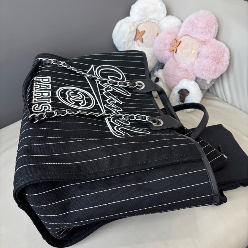 Chanel 23P黑白條紋沙灘包 芯片款 尺寸約40×31-4