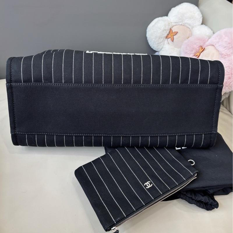 Chanel 23P黑白條紋沙灘包 芯片款 尺寸約40×31-6
