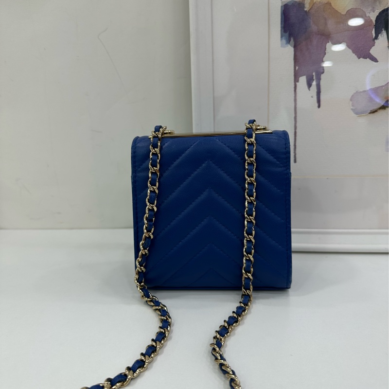 Chanel trendy cc迷你V紋 藍色 小盒子包 鏈條包 單肩包 27開無卡 尺寸11.5x11.5x5cm-1