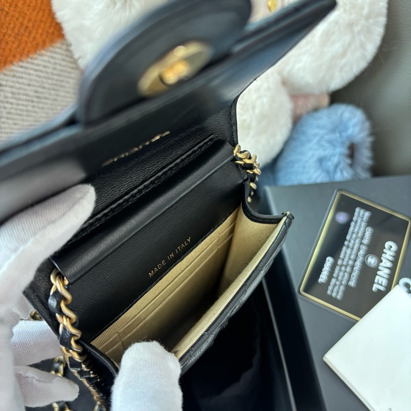 Chanel 21S系列100週年徽章限定款，黑金，尺寸約18.5×10-8