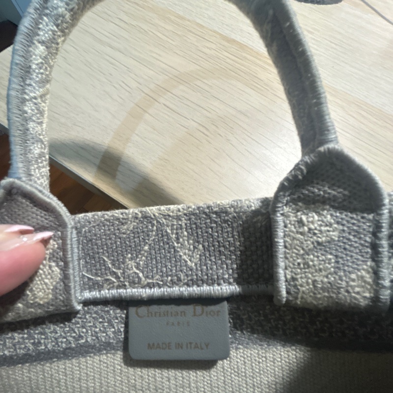 dior mini tote-1