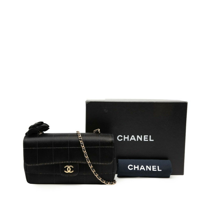 香奈兒 (CHANEL) Coco Mark 山茶花巧克力棒鏈條迷你單肩包，黑色緞面和羊皮材質，女士款-6
