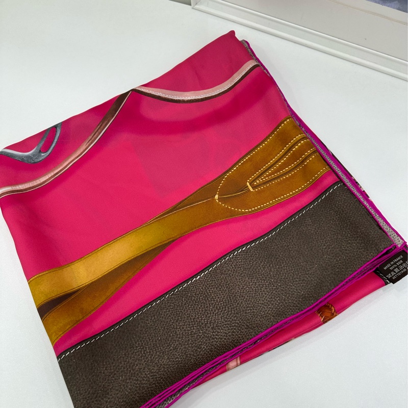 Hermes愛馬仕 Projets Carrés方巾計劃 限量真絲桑蠶絲披肩 140*140cm-1