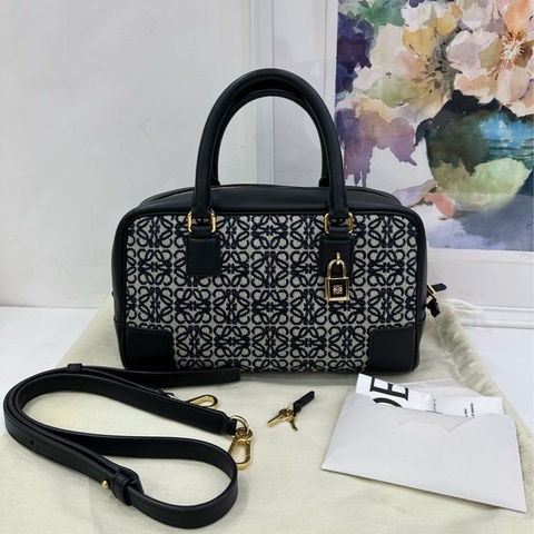 Loewe羅意威Amazona復古提花波士頓 老花拼皮 金扣 可手提斜挎 尺寸23*15*9