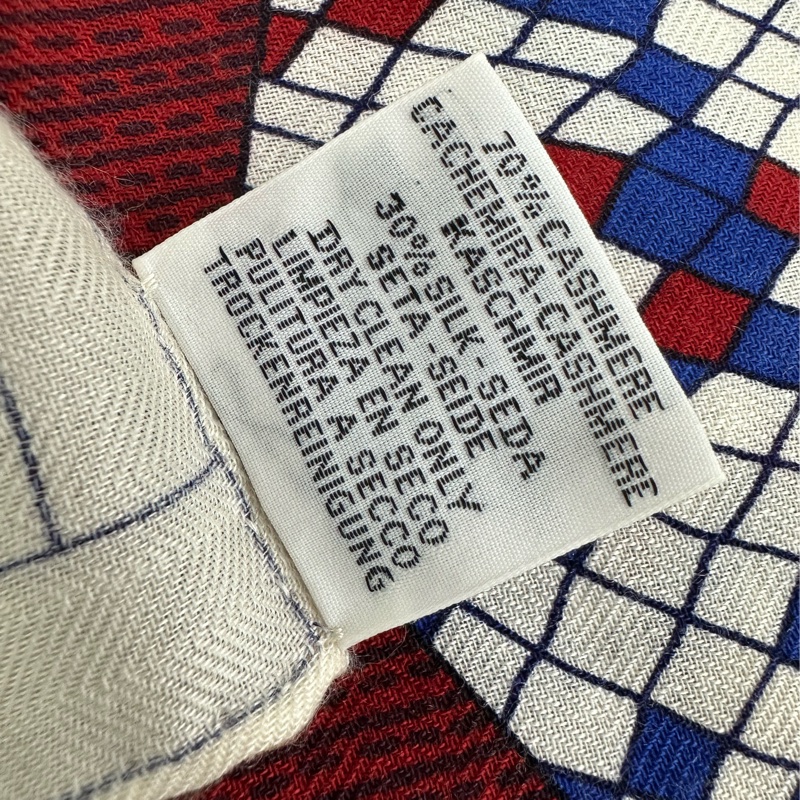 Hermes 愛馬仕 大方巾 羊絨圍巾 尺寸140×140cm 夏天空調房必備披肩-3