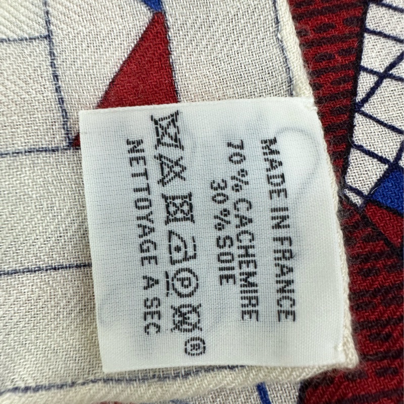 Hermes 愛馬仕 大方巾 羊絨圍巾 尺寸140×140cm 夏天空調房必備披肩-4