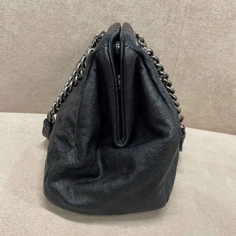 香奈兒/Chanel 黑銀魚子醬荔枝紋牛皮 保齡球托特包-3