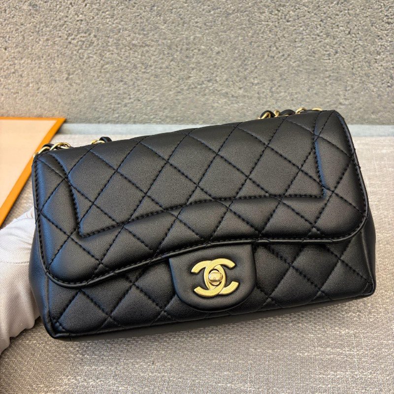 近新品 香奈兒/Chanel CF繫列黑金羊皮鏈條包-5