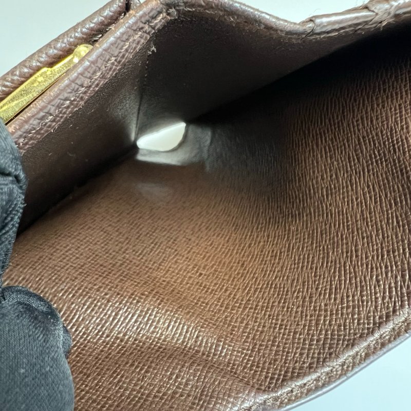 LV M61663 老花扣式口金包-7