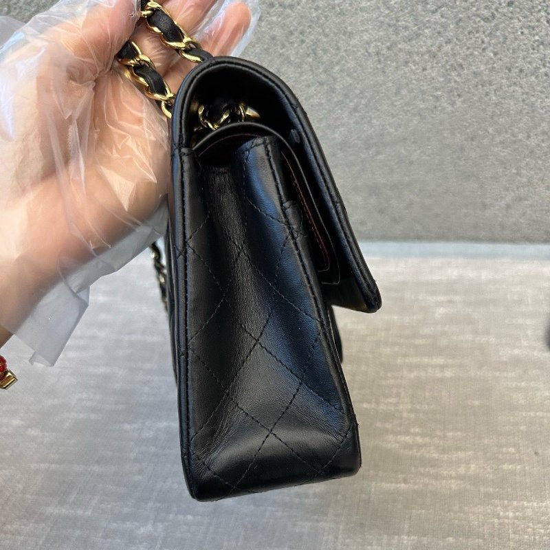 近新品 香奈兒/Chanel CF繫列中號黑金羊皮菱格紋鏈條包-2