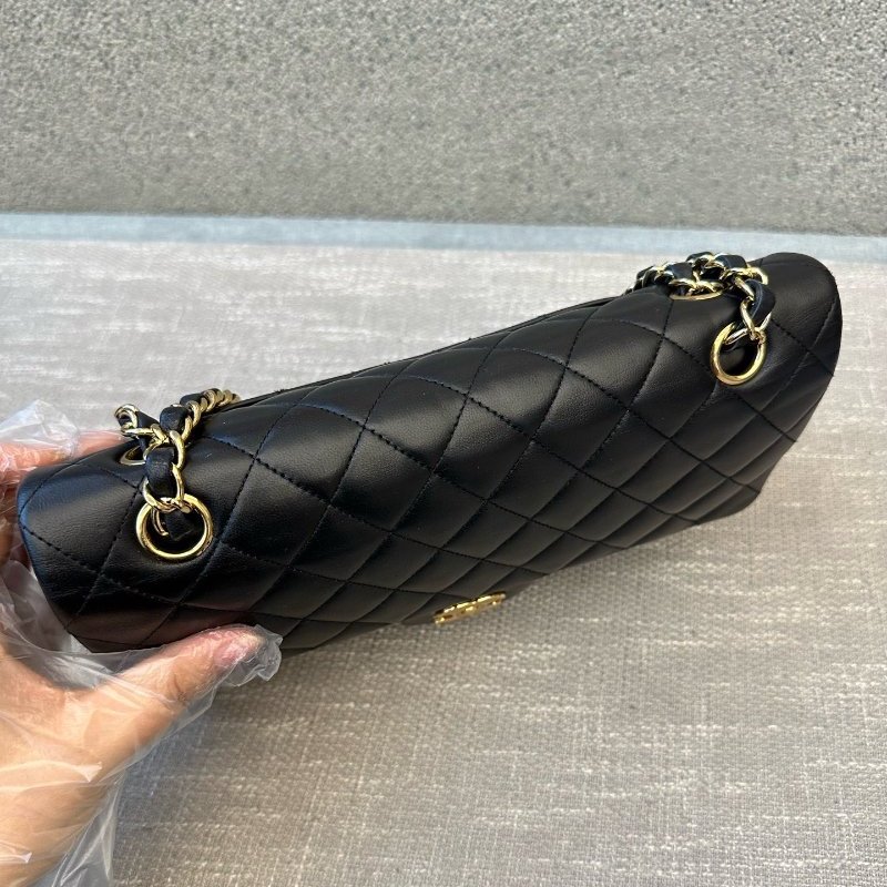 近新品 香奈兒/Chanel CF繫列中號黑金羊皮菱格紋鏈條包-4