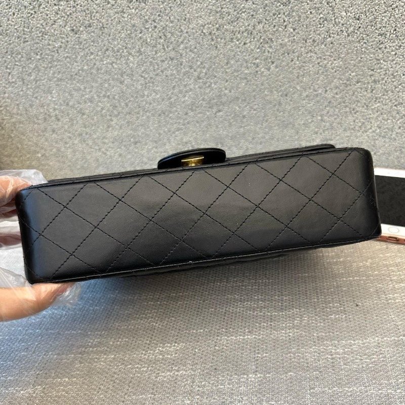 近新品 香奈兒/Chanel CF繫列中號黑金羊皮菱格紋鏈條包-8