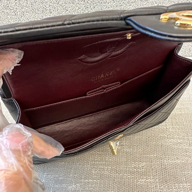 近新品 香奈兒/Chanel CF繫列中號黑金羊皮菱格紋鏈條包-12