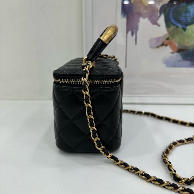 Chanel 香奈兒 22B金屬手柄 長盒子化妝盒帶鏡子 晶片款 copy單 全新 尺寸：16*9.5*11-4