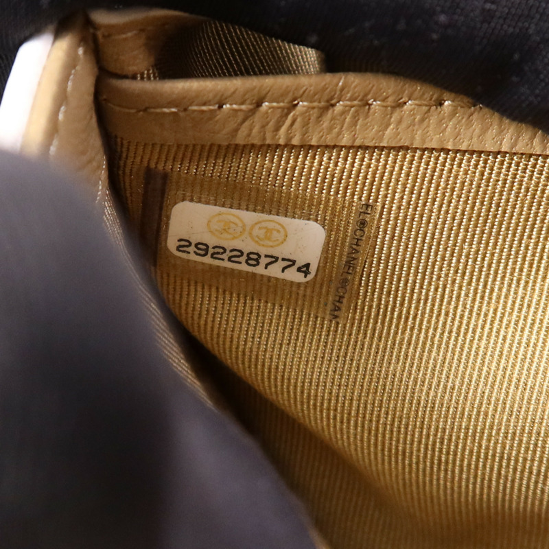 CHANEL 羊皮皮革WOC Wallet On Chain金扣鏈帶肩背袋-13