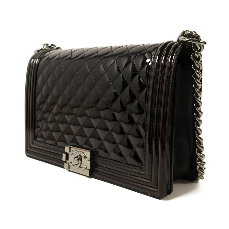 CHANEL 漆皮皮革Boy 28銀扣鏈帶肩背袋-2