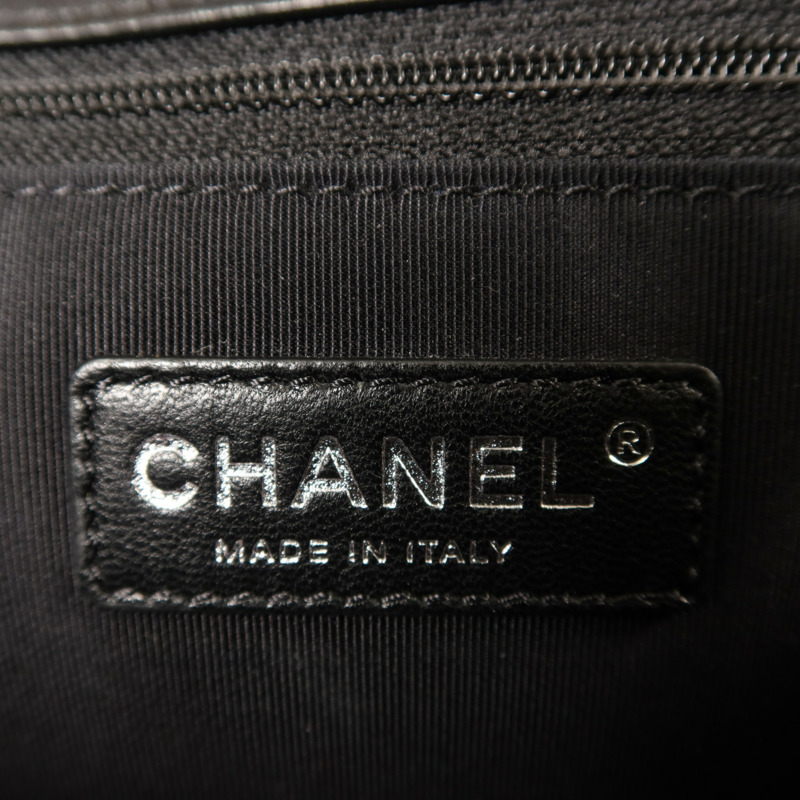 CHANEL 漆皮皮革Boy 28銀扣鏈帶肩背袋-5