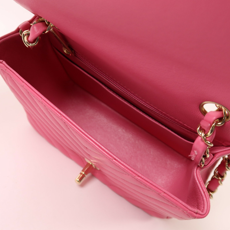 CHANEL 羊皮皮革Mini Classic 17金扣鏈帶肩背袋-4