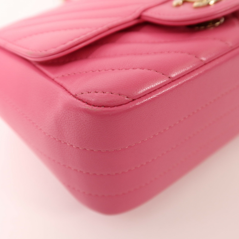 CHANEL 羊皮皮革Mini Classic 17金扣鏈帶肩背袋-10