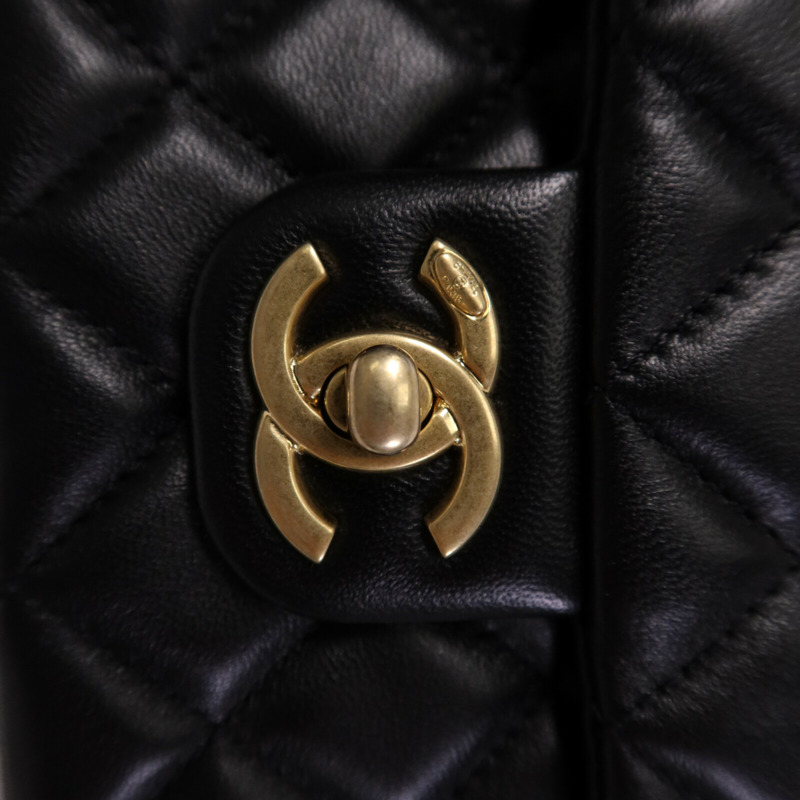 CHANEL 羊皮皮革Shoulder Bag金扣鏈帶肩背袋-15