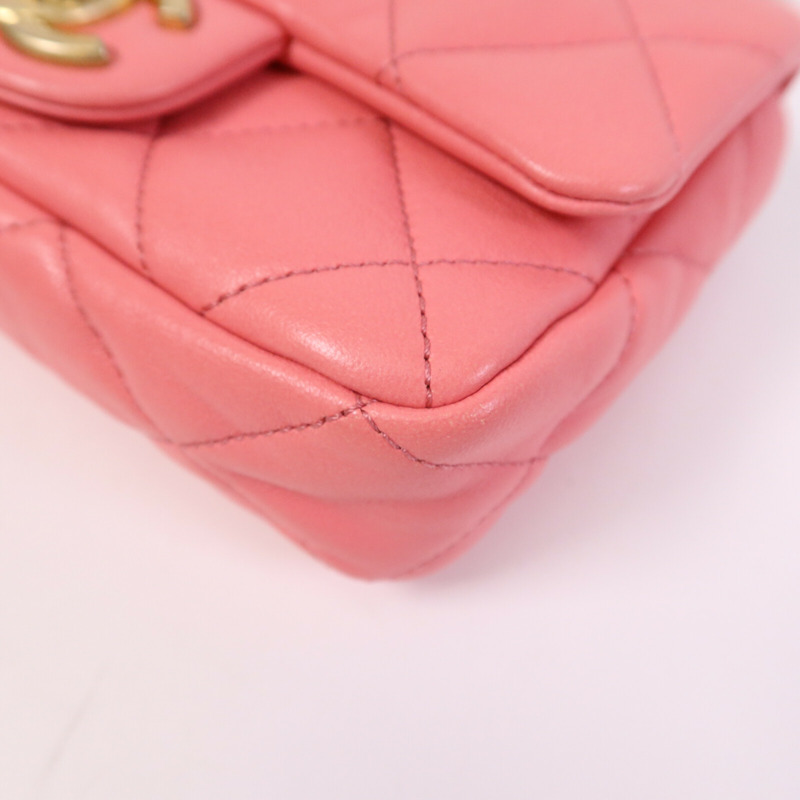 CHANEL 羊皮皮革Mini Matelasse Chain Shoulder金扣鏈帶肩背袋-4