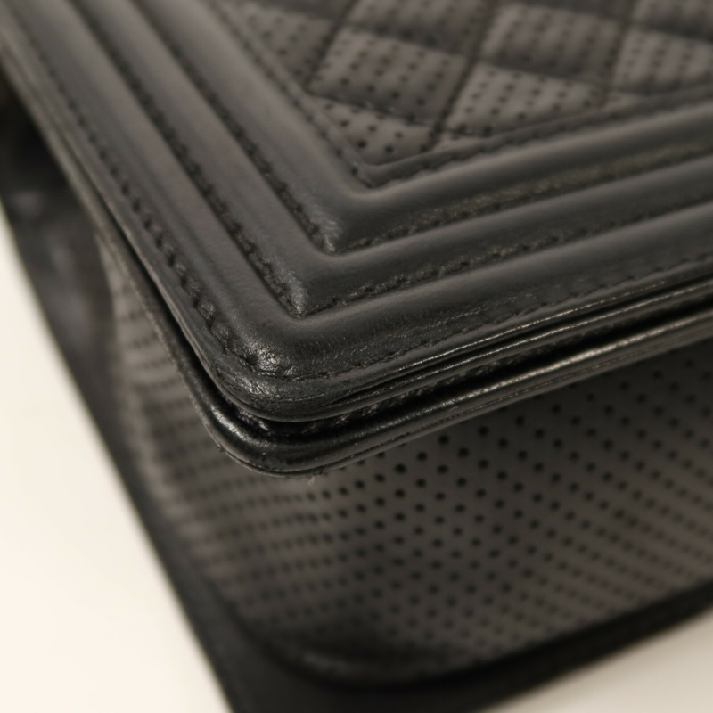 CHANEL 羊皮皮革Boy 25銀扣鏈帶肩背袋-11