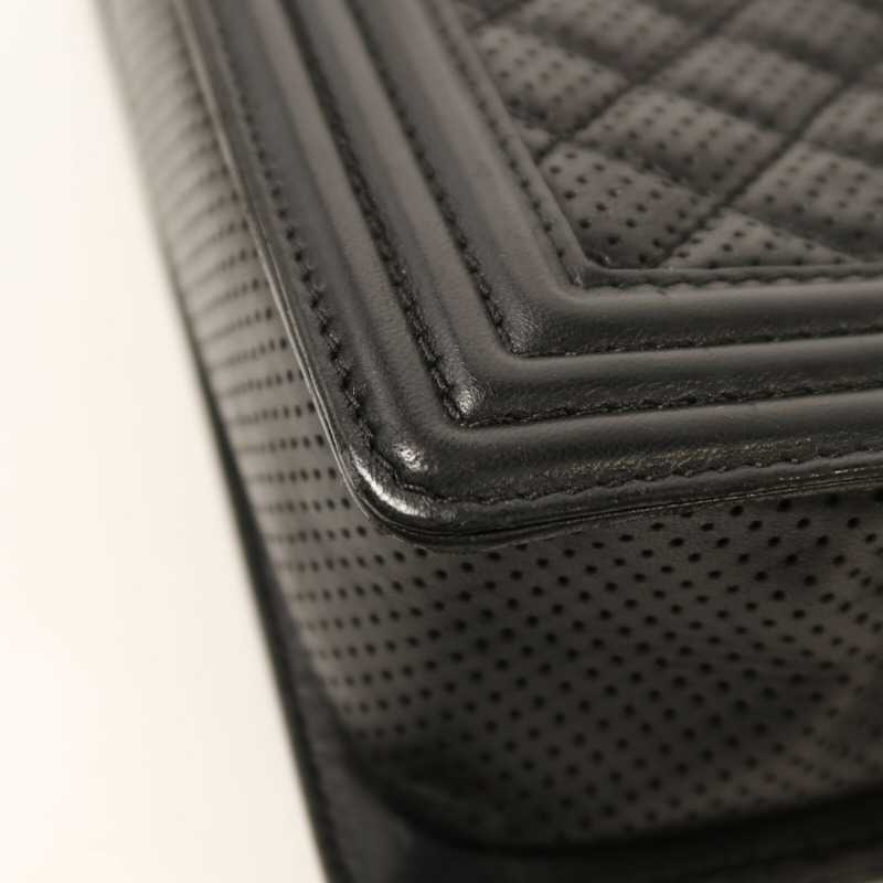 CHANEL 羊皮皮革Boy 25銀扣鏈帶肩背袋-14