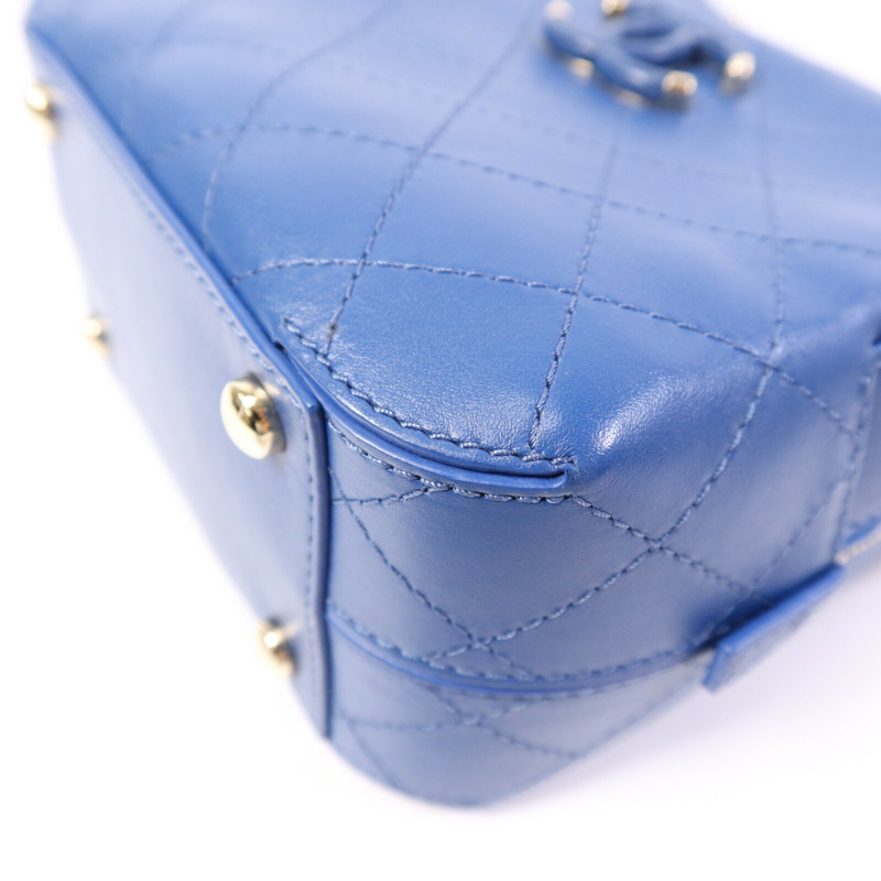 CHANEL 牛皮皮革Camera Bag金扣肩背袋-4