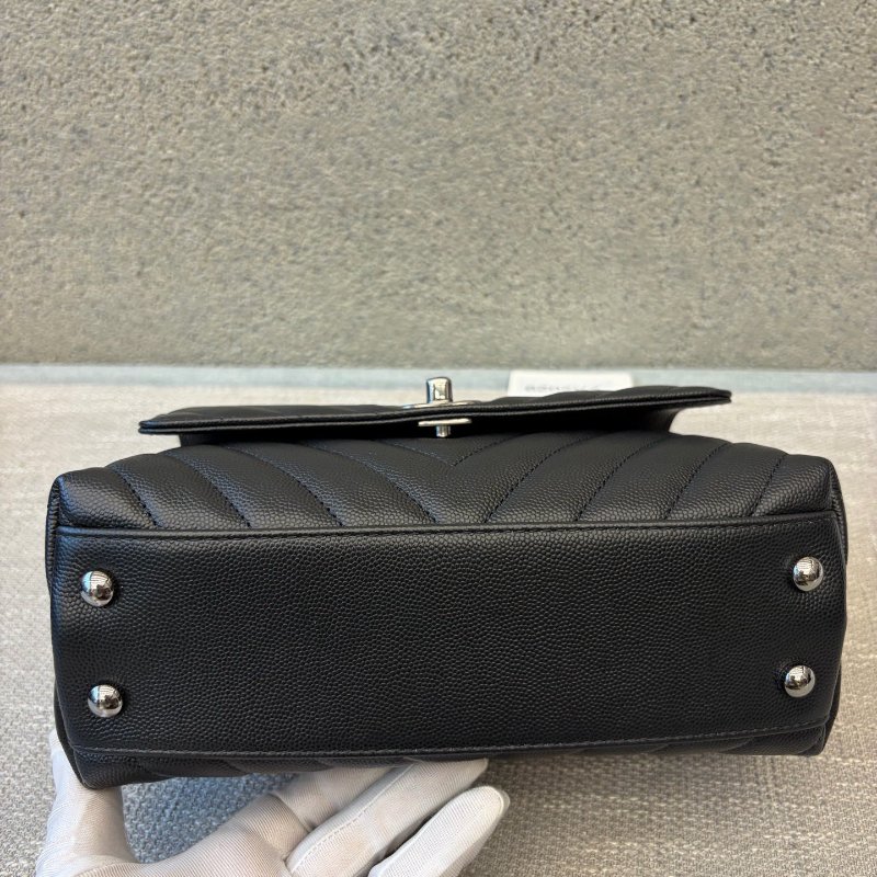 近新品 香奈兒/Chanel Cocohandle小號 黑銀魚子醬V紋 手提包-5
