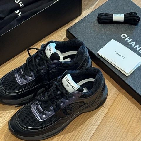 Chanel香奈兒雙c皮革x網面黑運動鞋39.5
