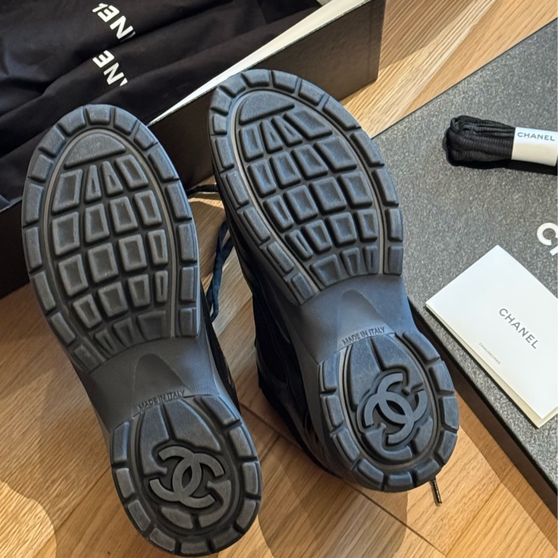 Chanel香奈兒雙c皮革x網面黑運動鞋39.5-8